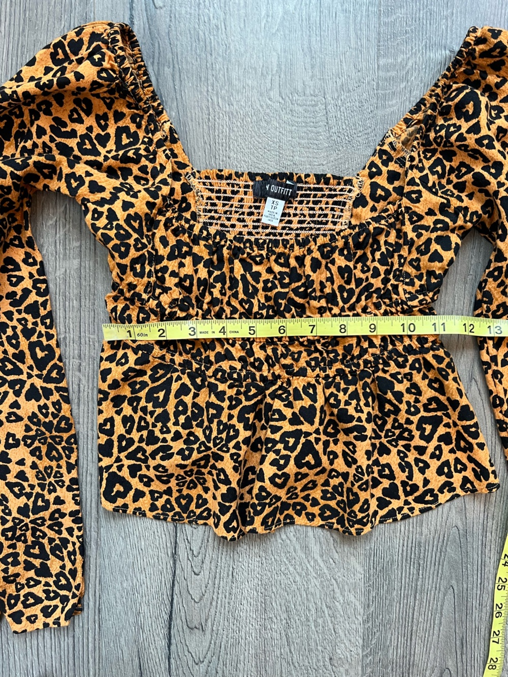 Leopard Print long sleeve crop top - XS - Picture 6 of 7